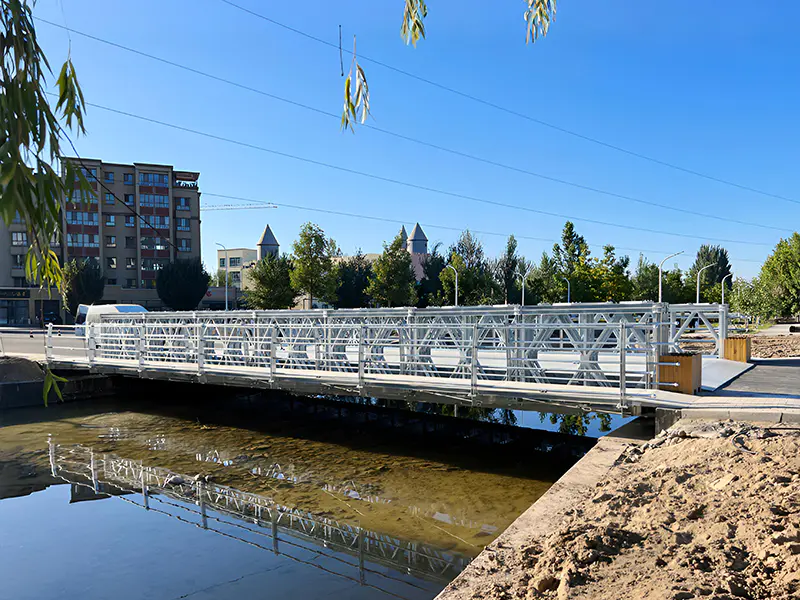 Projekt městské dopravy v autonomní oblasti Qapqal Xibe, Xinjiang
