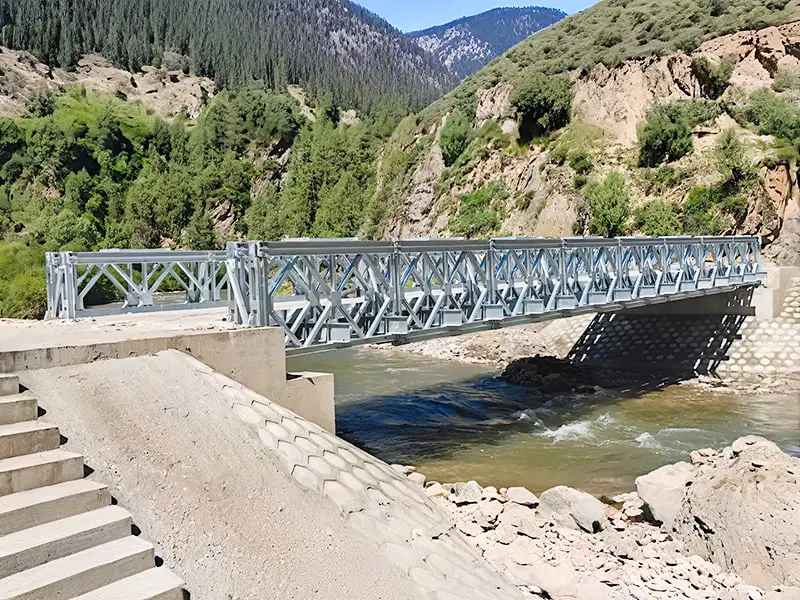CB100 Bailey Bridge Vysokopevnostní pozinkovaný příhradový modulární Bailey Bridge